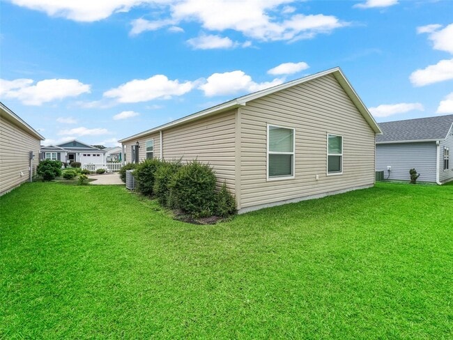 Building Photo - 1657 McDonald Ct