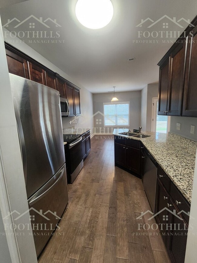 Building Photo - 1413 Dunn Rd