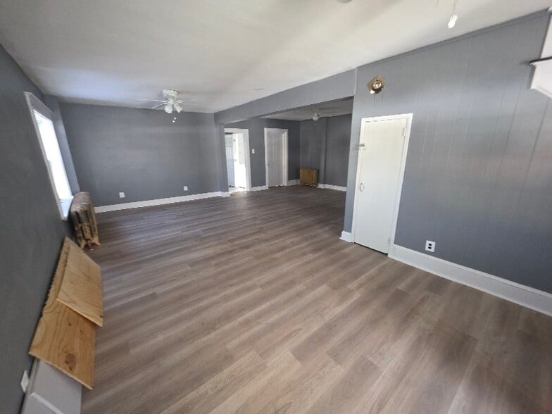 Building Photo - 72 Lincoln St