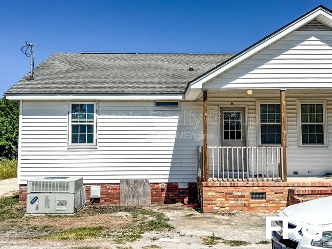 Building Photo - 1716 Tommys Rd