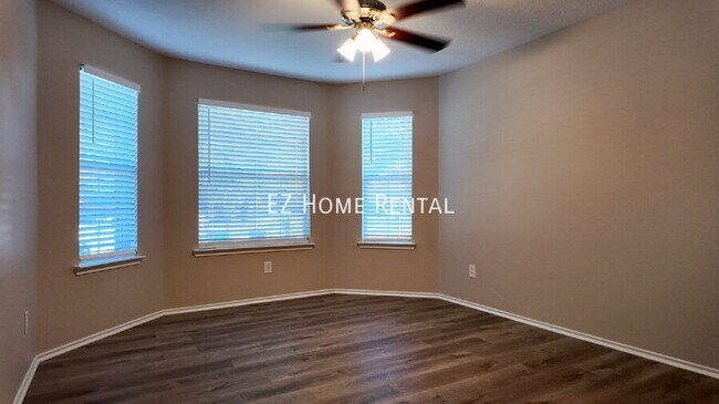 Building Photo - 23919 Clipper Hill Ln