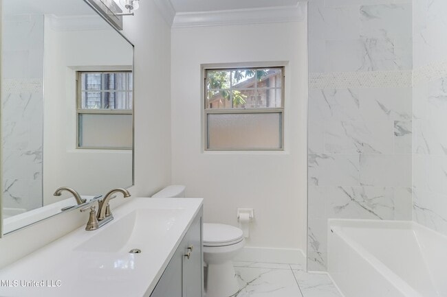 Building Photo - 175 St Charles Ave