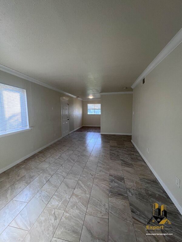 Building Photo - 480 Lindley Dr