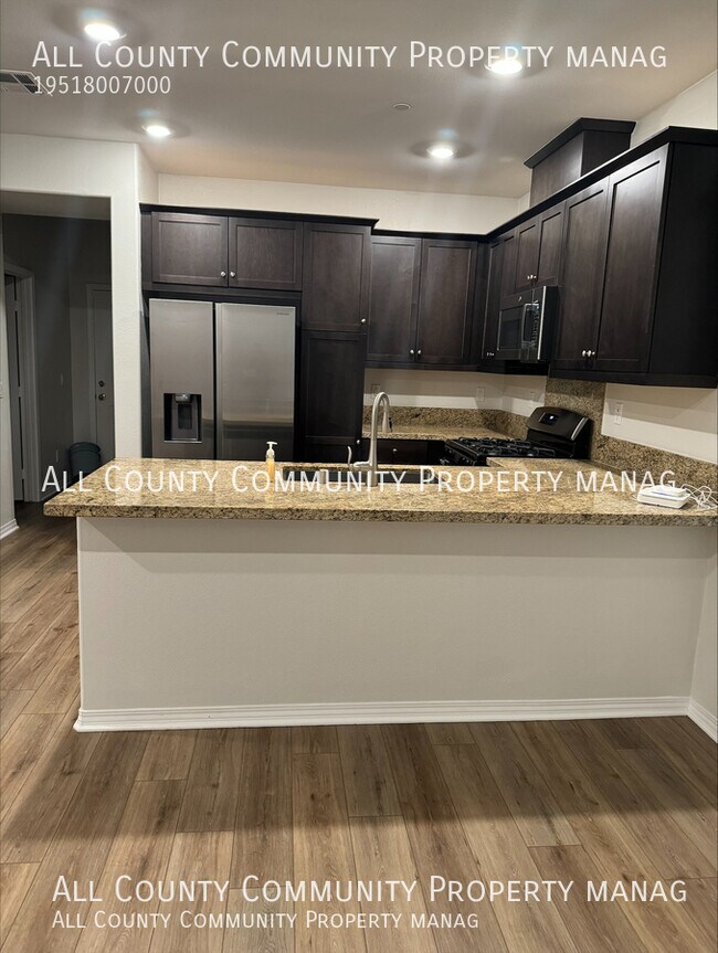 Building Photo - 34495 Agave Dr