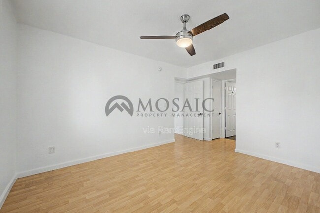 Building Photo - 4444 E Paradise Vlg Pkwy S