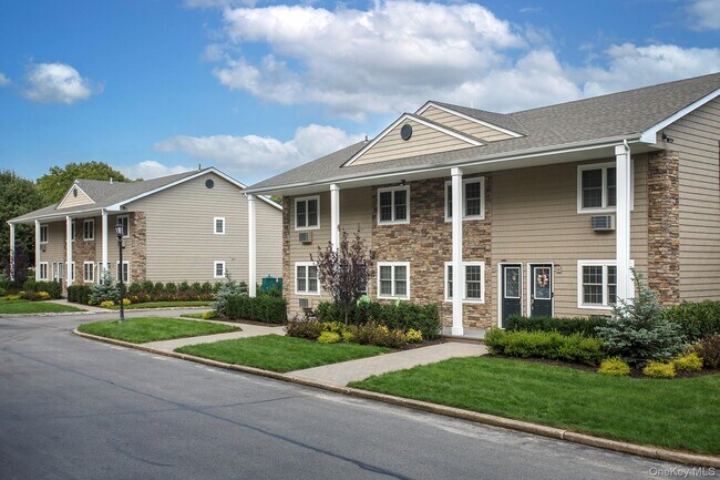 Building Photo - 613 Terrace