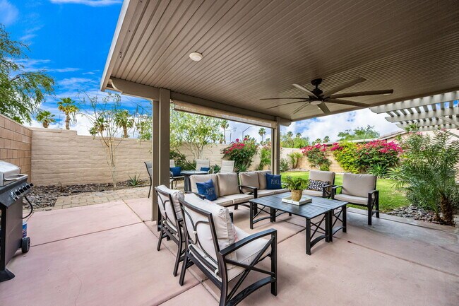 Building Photo - 84131 Azzura Way