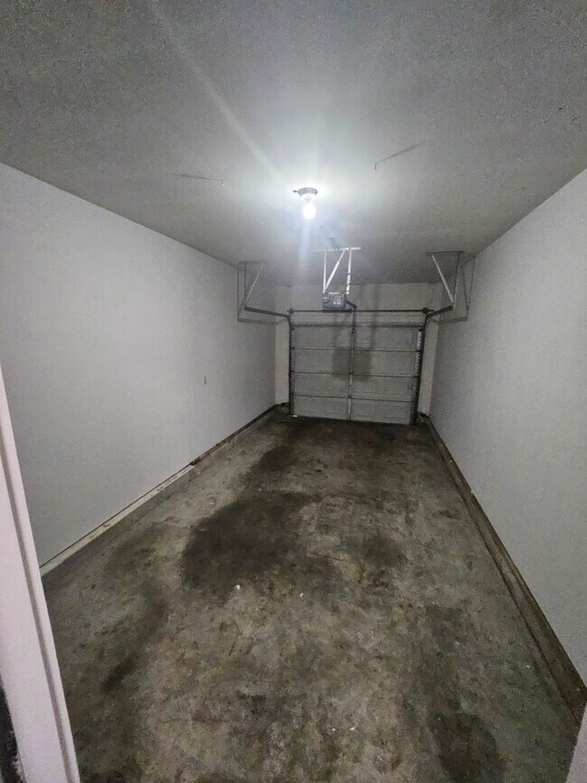 Building Photo - Yuma Duplex