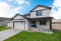 Building Photo - Woodbridge South Home with 4 Bedrooms and 3 Bathrooms in Post Falls build in 2021!