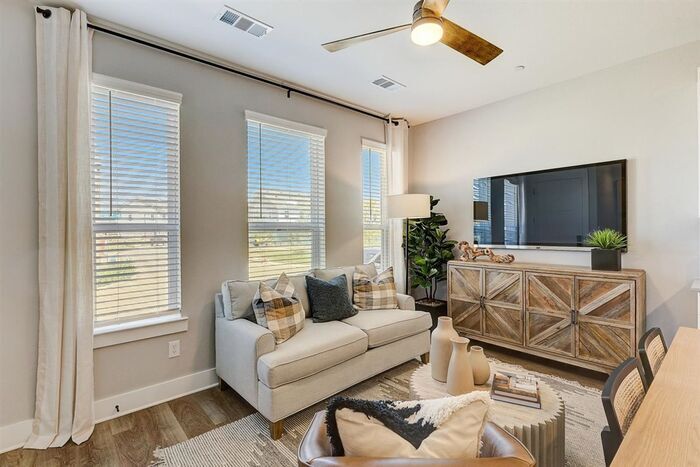 Building Photo - 3809 Constantine Dr