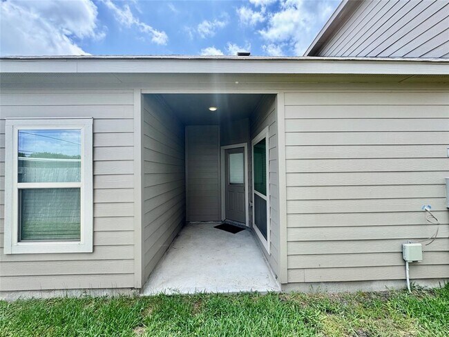 Building Photo - 13443 Blair Gln