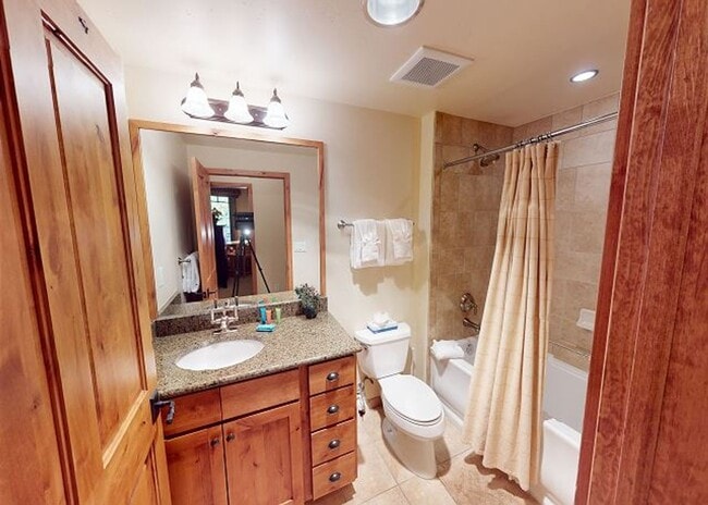 Building Photo - Long Term Rental- Timberline Cove 202
