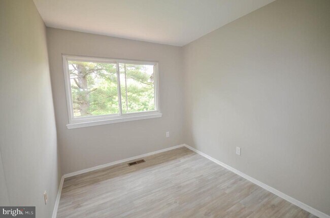 Building Photo - 19404 Transhire Rd