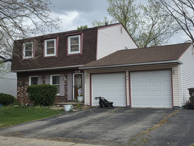 Building Photo - 1628 Sheffield Dr