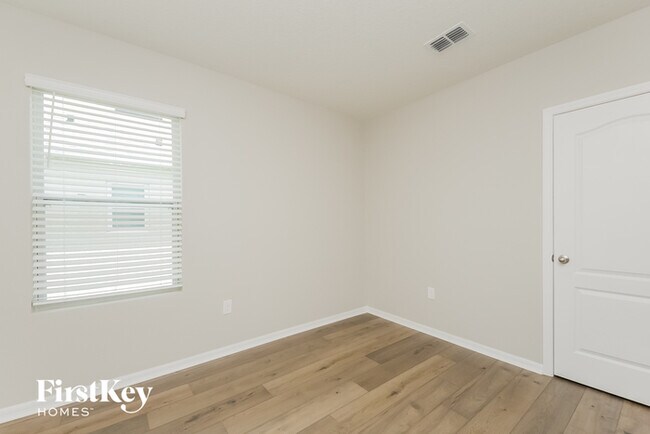 Building Photo - 29540 Caspian St