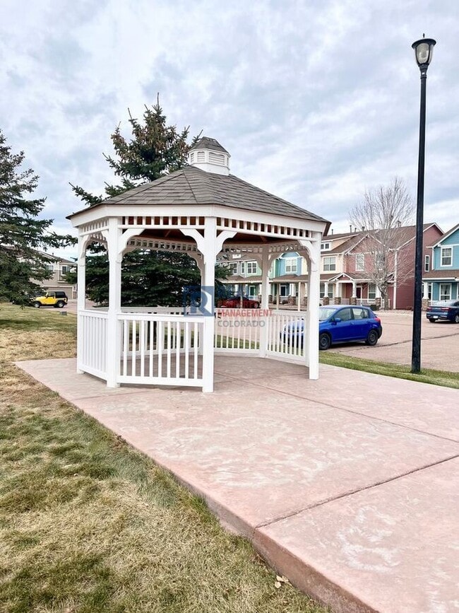 Building Photo - 2575 Shannara Grove