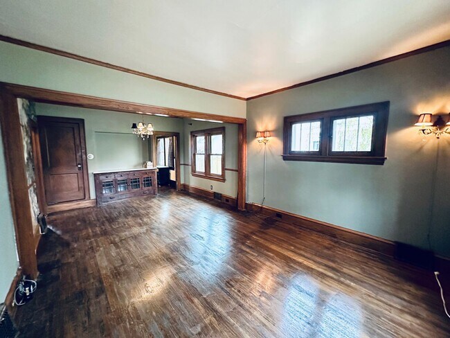 Building Photo - Charming 2-Bedroom Home w/ Finished Loft, ...