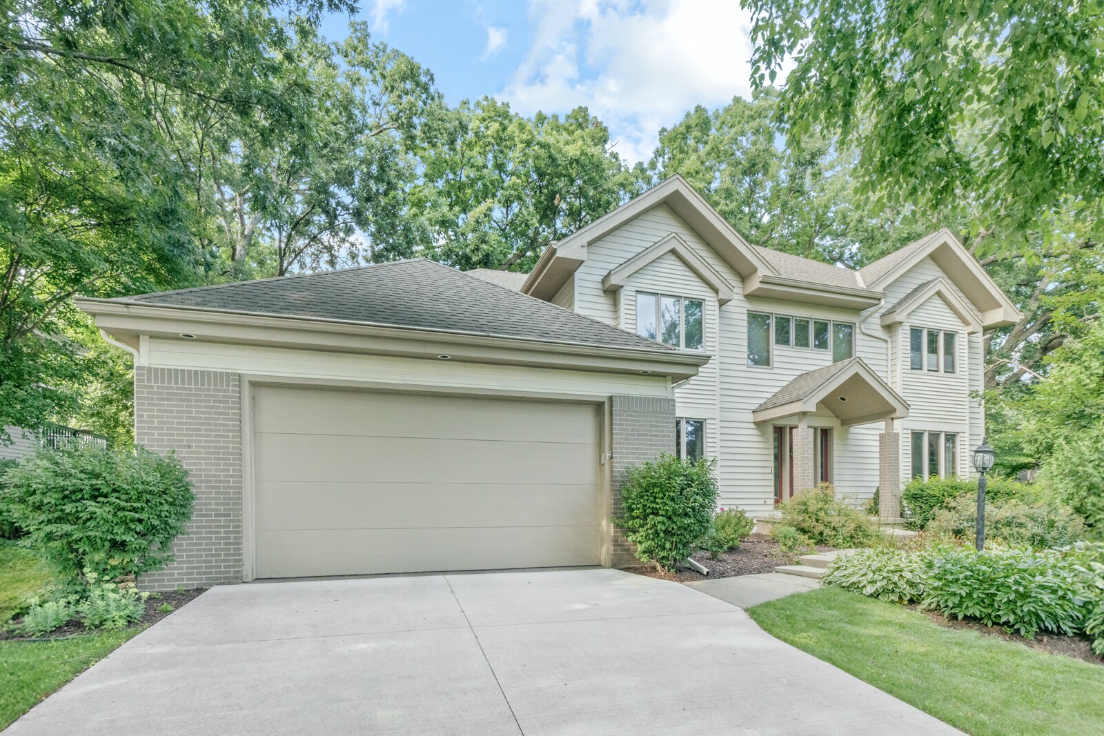 Building Photo - 7126 New Washburn Way