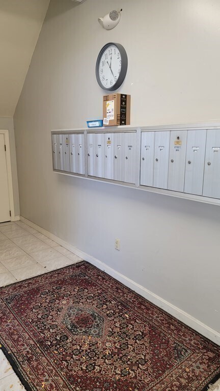 Building Photo - 996 East St