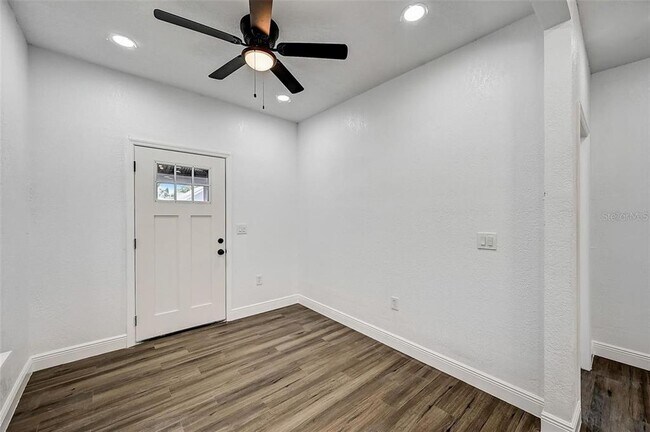 Building Photo - 1622 Ballard Park Dr