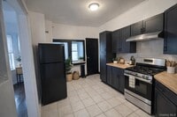 Building Photo - 257 S 2nd Ave