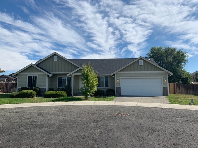 Building Photo - Spacious 4 Bed 2 Bath Home in Ellensburg