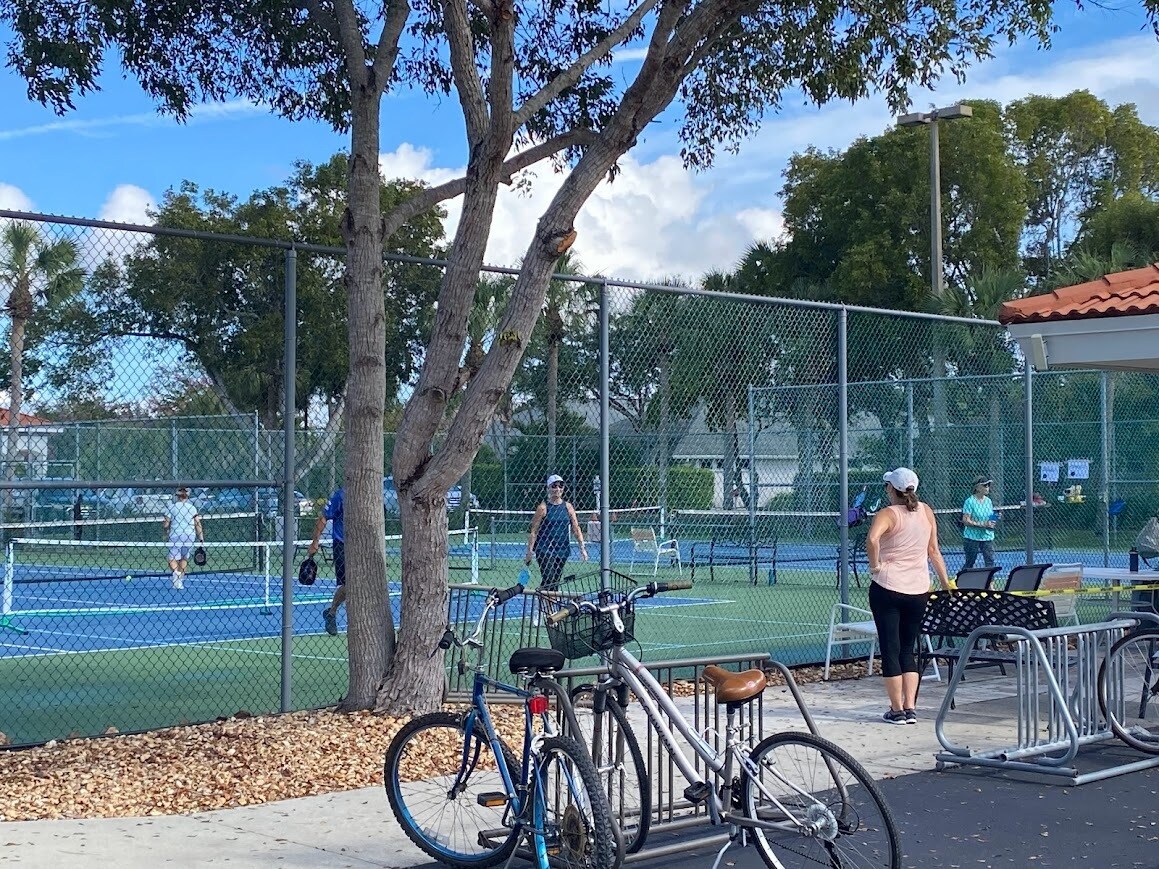 Building Photo - 26600 Rosewood Pointe Dr