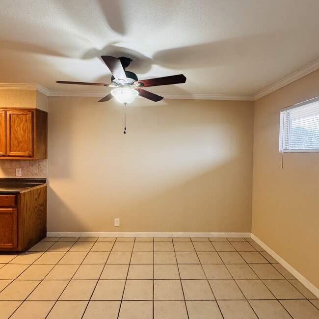 Building Photo - Spacious 2-Bedroom | 1 Bathroom Apartment at The Legacy in Nederland, TX!