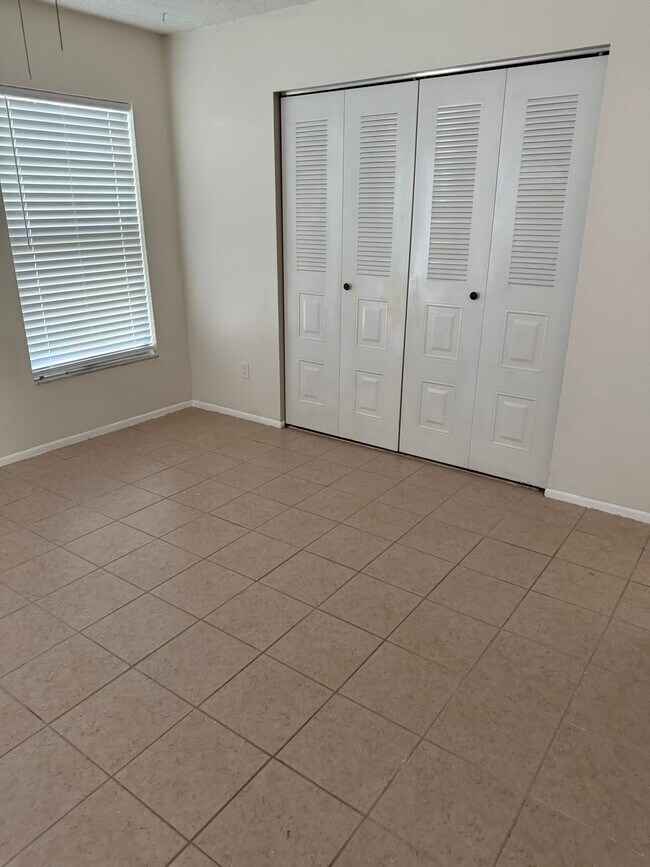 Building Photo - 10859 Wilderness Ct