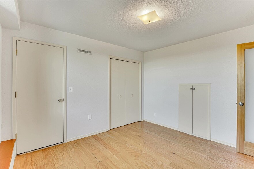 Building Photo - 17642 Upper Cherry Ln