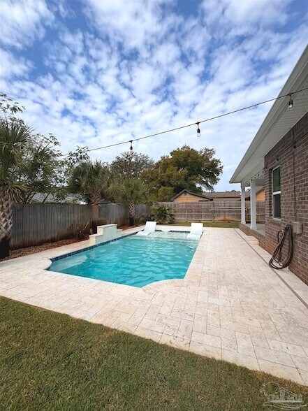 Building Photo - 5465 Abilene Ct