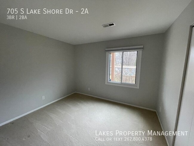 Building Photo - 705 S Lake Shore Dr