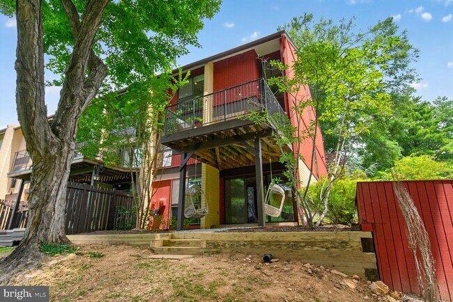 Building Photo - 11131 Saffold Way