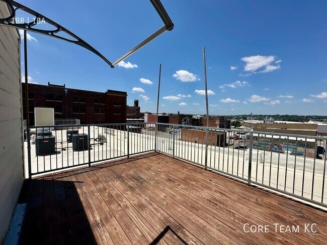 Building Photo - 1223 Union Ave