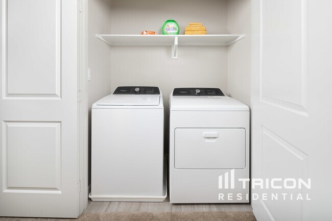 Building Photo - 36417 Creer Ct