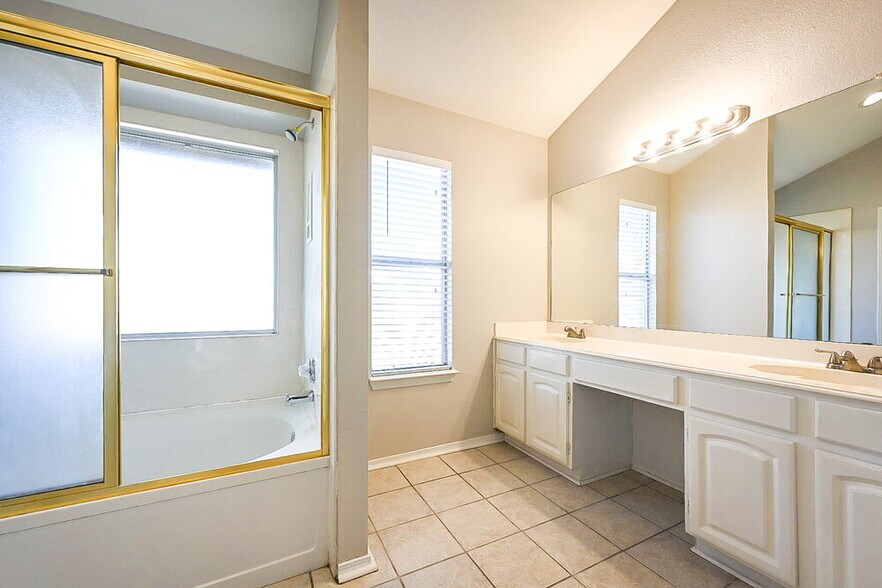 Building Photo - 114 Windmill Ridge Dr