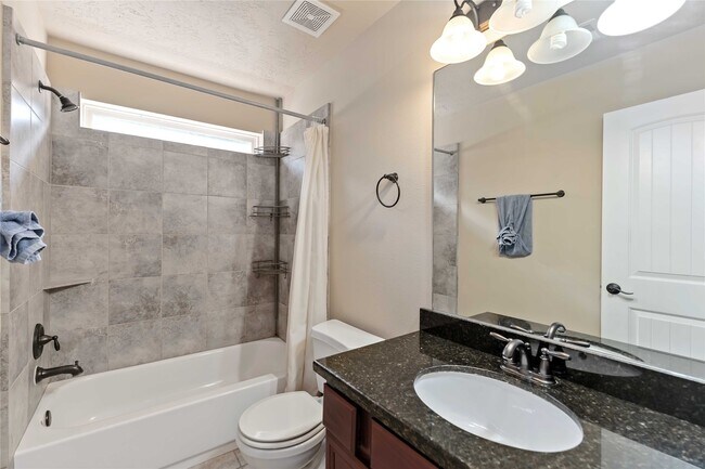 Building Photo - 2814 Palm Harbour Dr