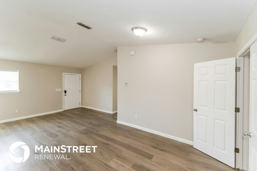 Building Photo - 7263 Eudine Dr N