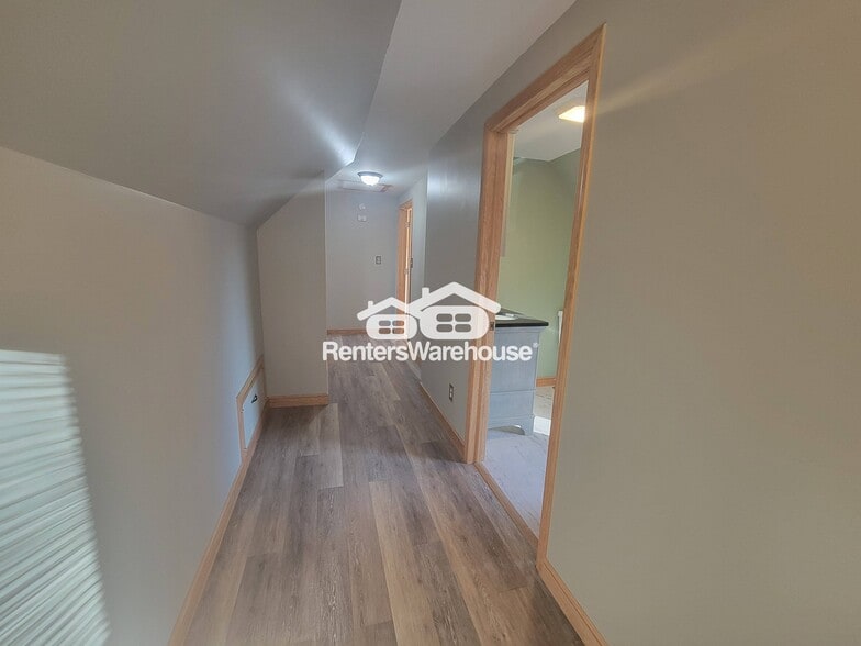 Building Photo - 244 E Fremont St