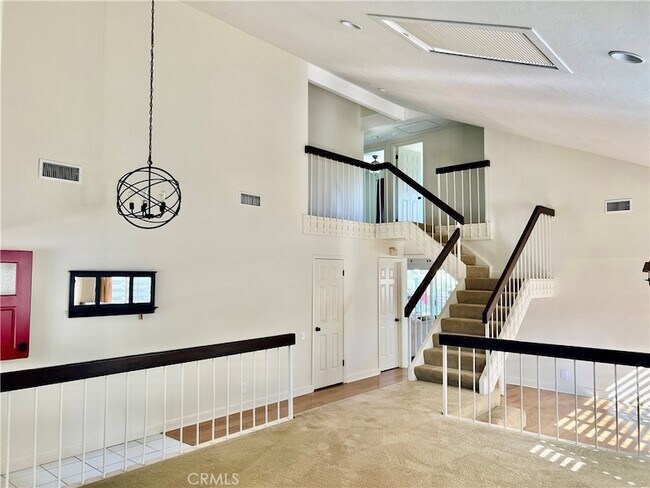 Building Photo - 24822 Via San Fernando