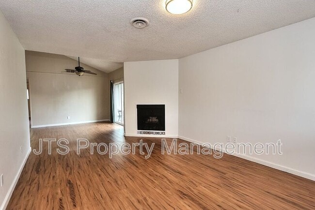 Building Photo - 8856 N Winding Way