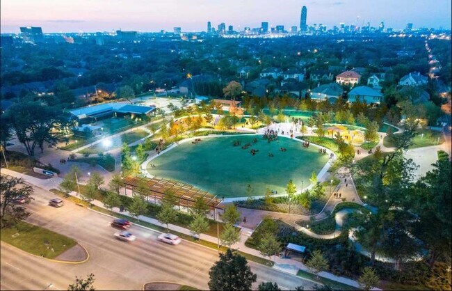 Building Photo - 4624 Verone St