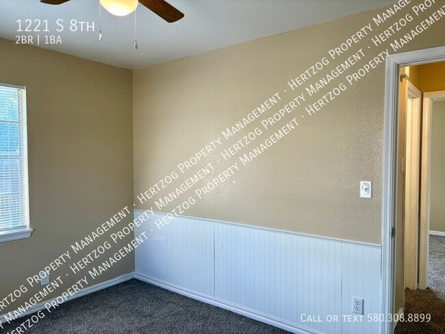 Building Photo - 1221 S 8th-