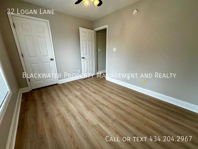 Building Photo - 2 Bedroom Townhome in Braxton Park!