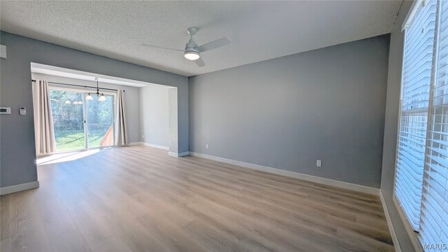 Building Photo - 247 New Richmond Dr