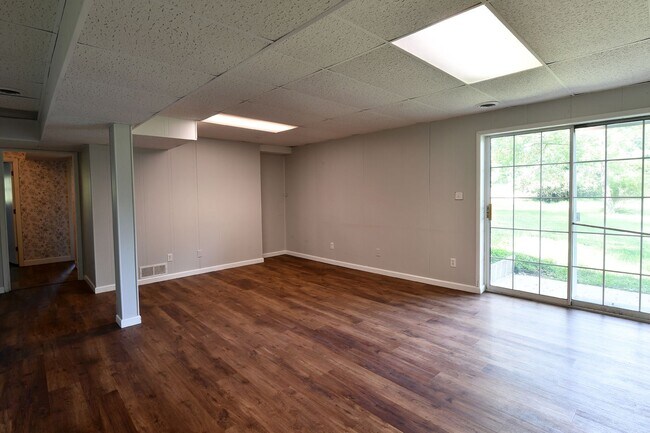 Building Photo - 2706 Christy Ave