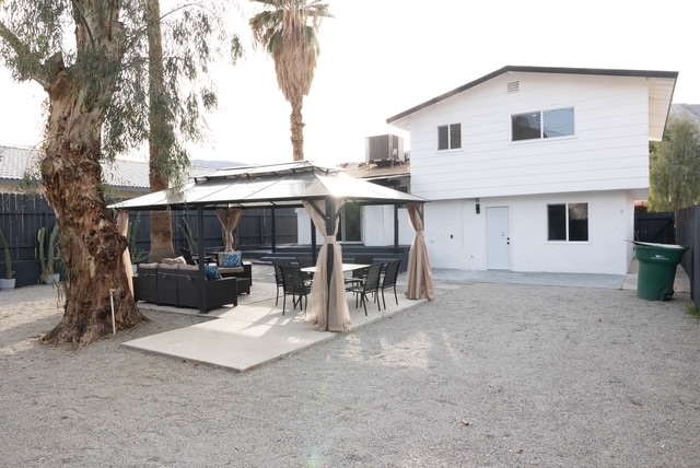 Building Photo - 53130 Avenida Mendoza