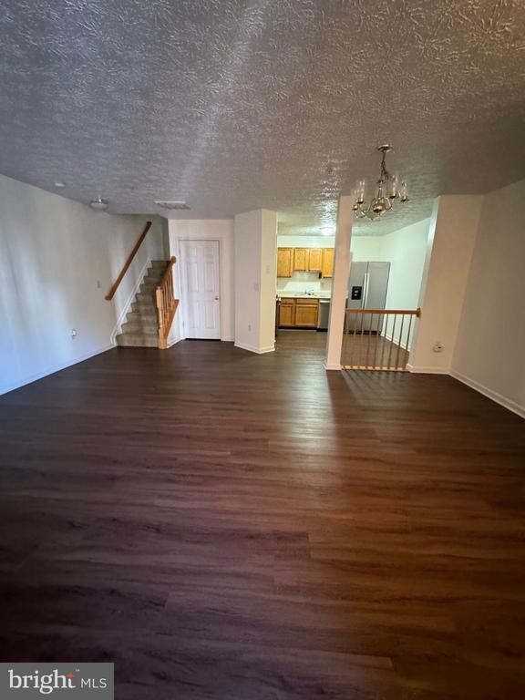 Building Photo - 1604 Briarview Ct