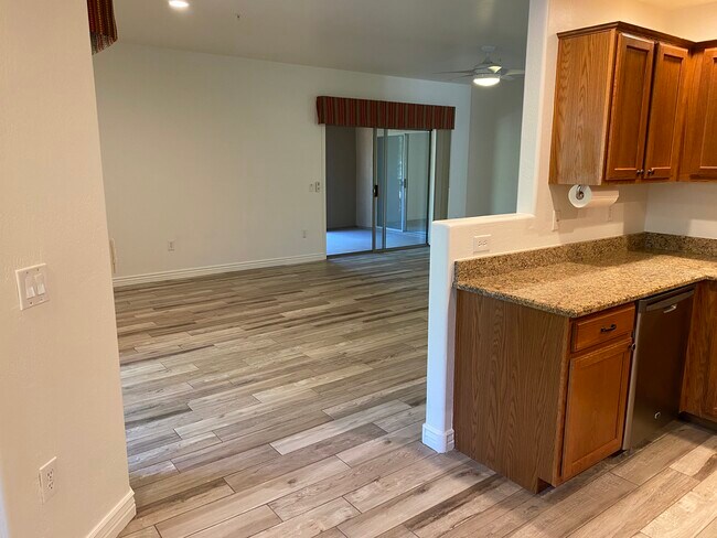 Kitchen facing family rm - 16801 N 94th St