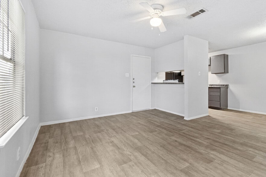 Building Photo - Arbors Of Taylor